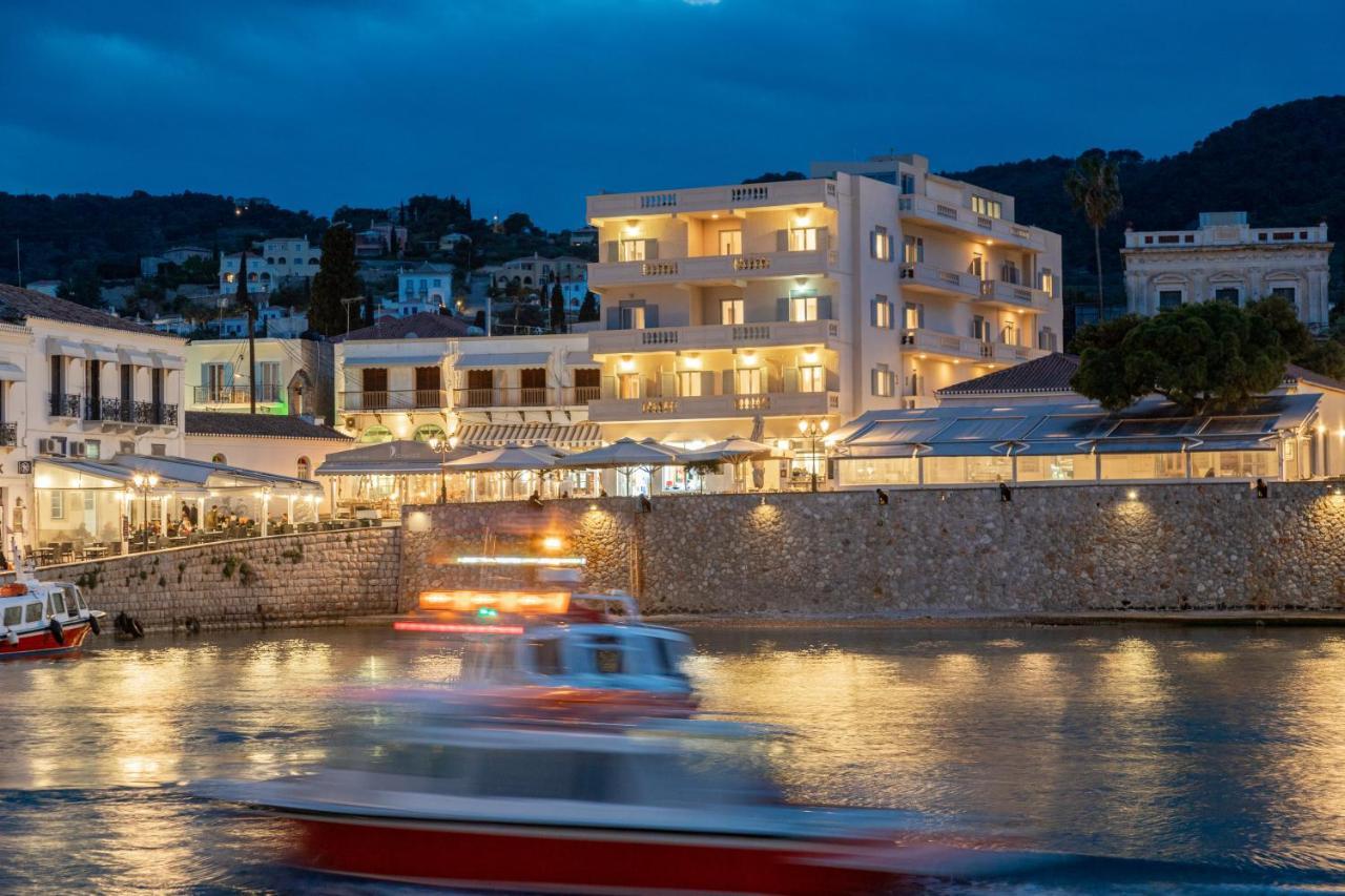 Roumani Hotel 3*